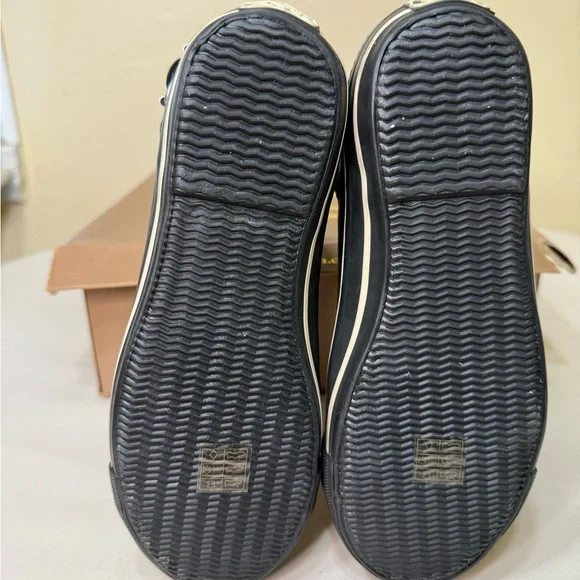 Ash Volcano Super High Top Buckle Sneaker in Black Leather in Size 6 NWT - Picture 11 of 16